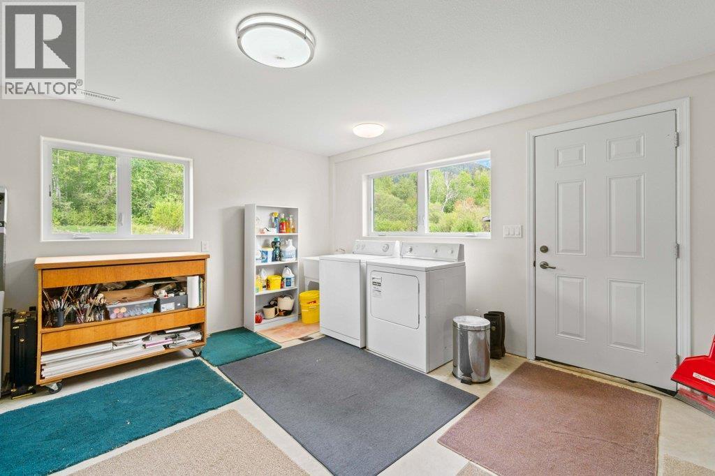 4501 44 Avenue Nw, Salmon Arm, British Columbia  V1E 3A7 - Photo 42 - 10385377