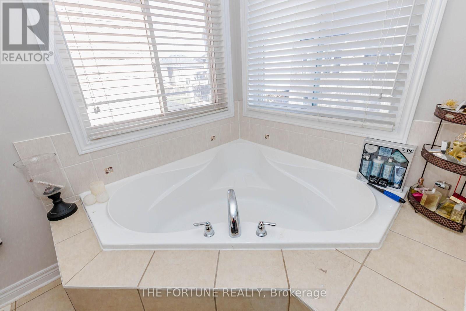 30 Cedarsprings Way, Brampton, Ontario  L6R 0W1 - Photo 34 - W13060326