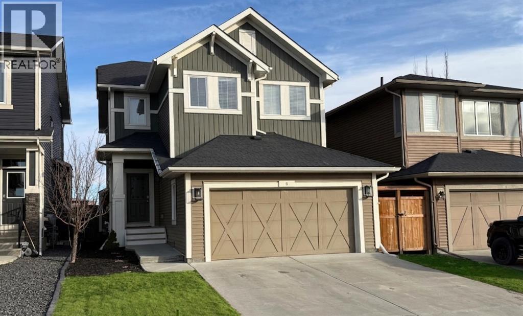 8 Emberside Glen, Cochrane, Alberta  T4C 2L6 - Photo 1 - A2282601