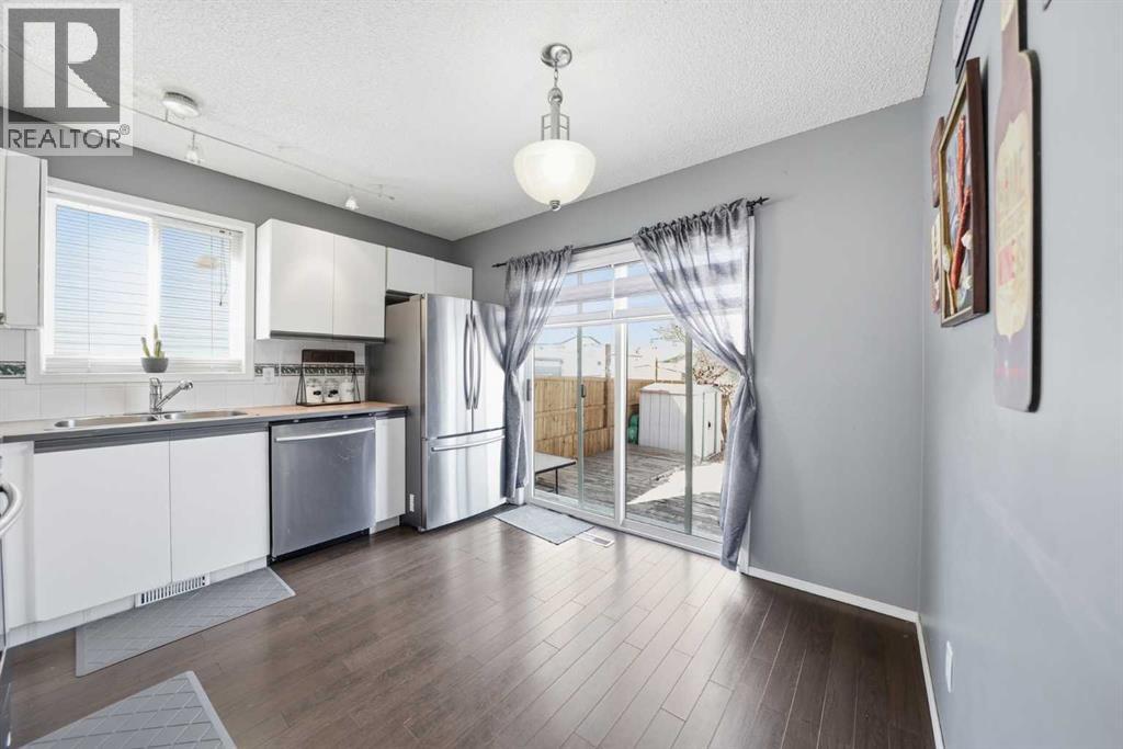 28 Martin Crossing Rise NE, Calgary, Alberta  T3J 3N8 - Photo 11 - A2301034