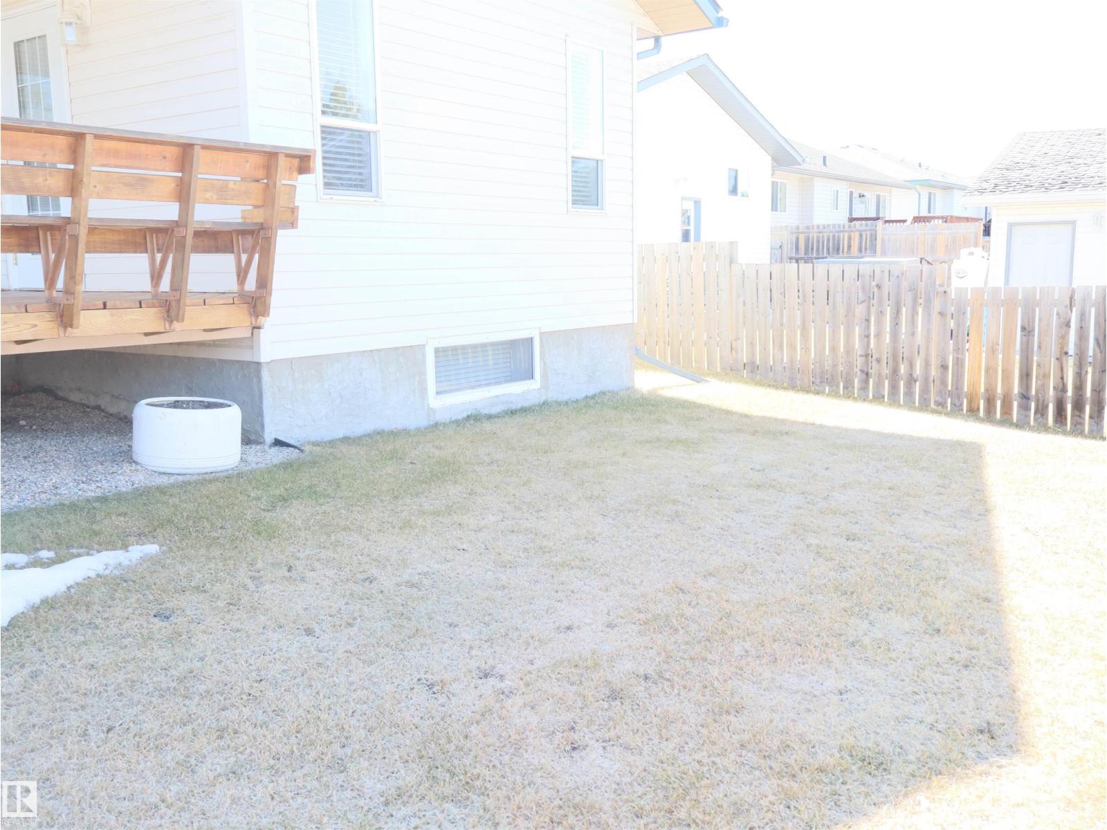5802 52 Av, Barrhead, Alberta  T7N 1N6 - Photo 13 - E4484731