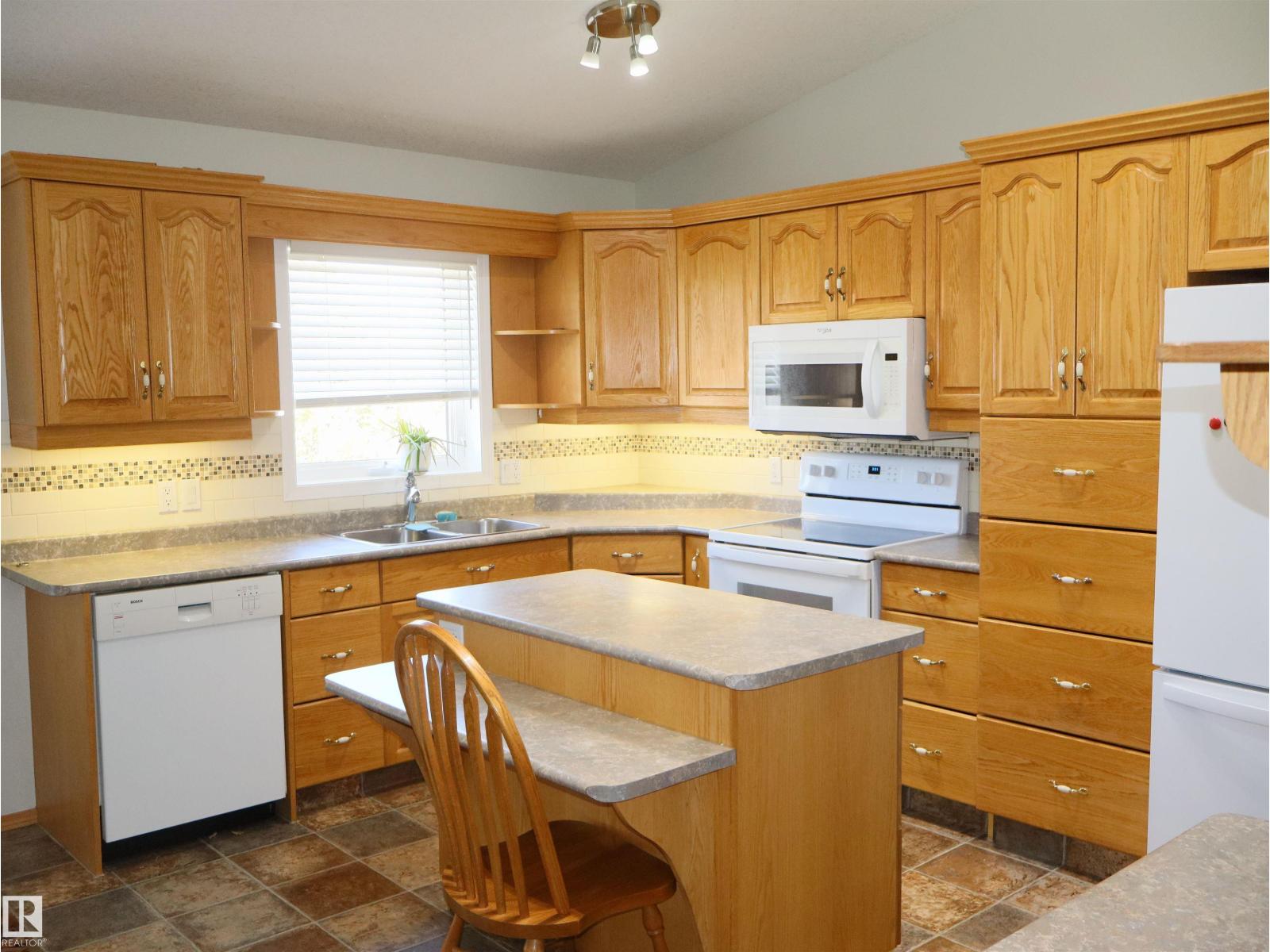 5802 52 Av, Barrhead, Alberta  T7N 1N6 - Photo 22 - E4484731