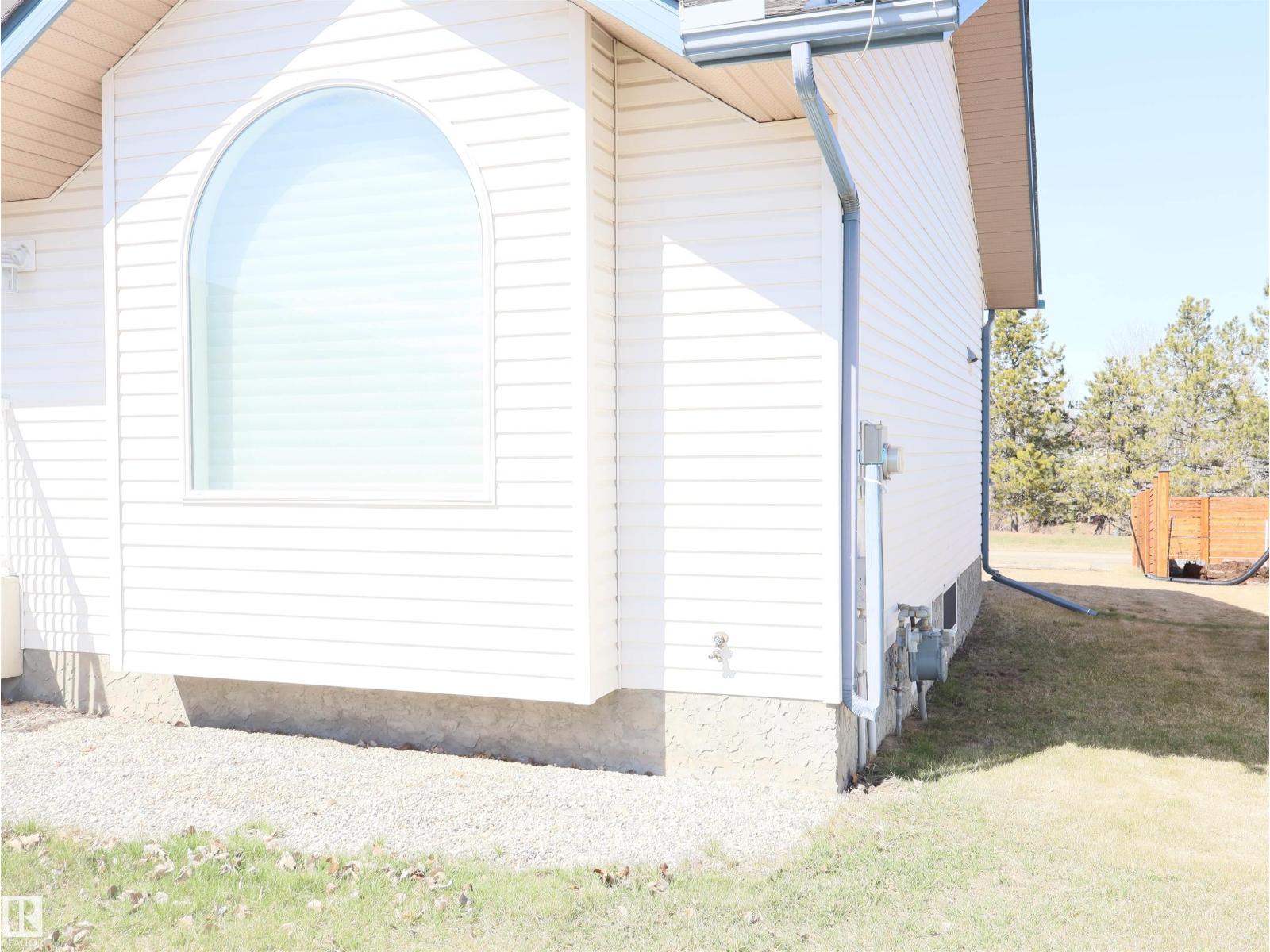 5802 52 Av, Barrhead, Alberta  T7N 1N6 - Photo 3 - E4484731