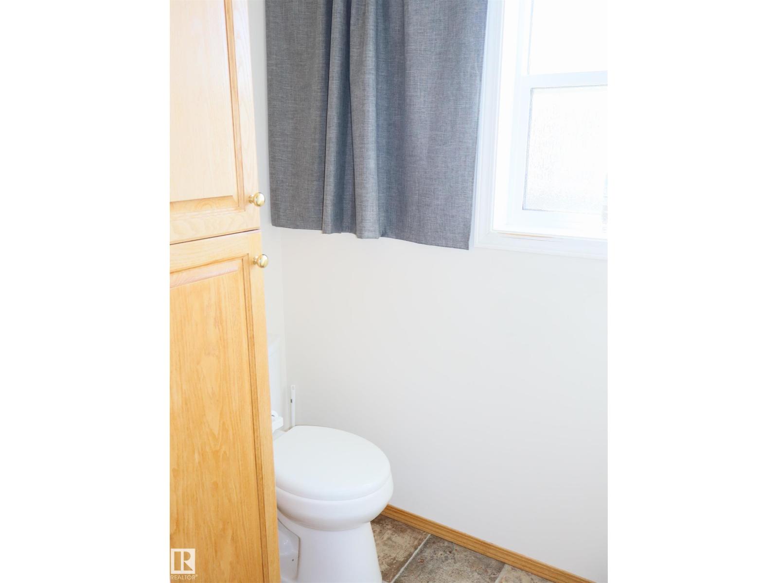 5802 52 Av, Barrhead, Alberta  T7N 1N6 - Photo 33 - E4484731