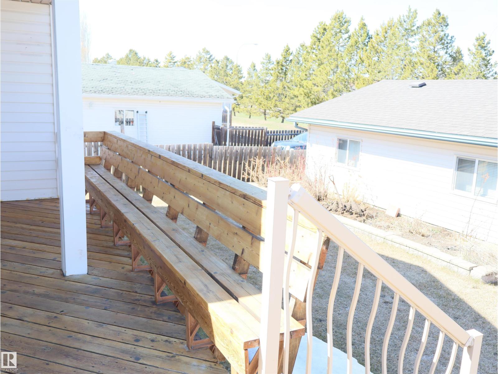 5802 52 Av, Barrhead, Alberta  T7N 1N6 - Photo 8 - E4484731