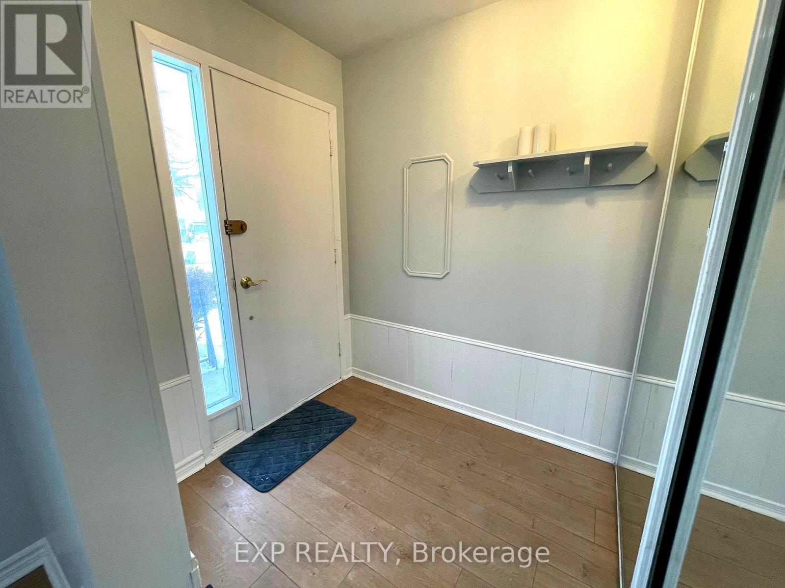 184 Hollyberry Trail, Toronto, Ontario  M2H 2P4 - Photo 3 - C12852194