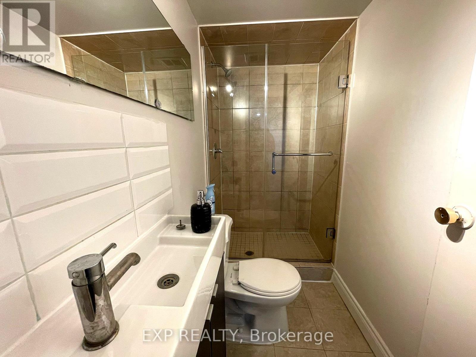 184 Hollyberry Trail, Toronto, Ontario  M2H 2P4 - Photo 18 - C12852194