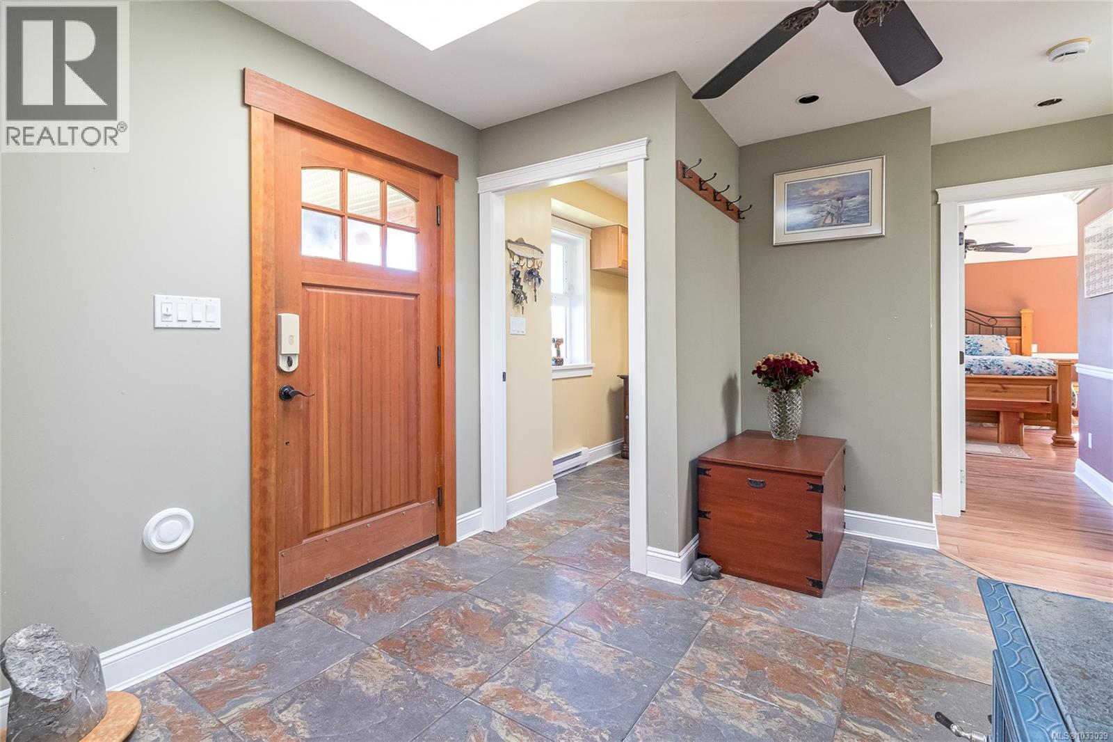 2080 Bear Hill Rd, Central Saanich, British Columbia  V8X 1M7 - Photo 31 - 1033039