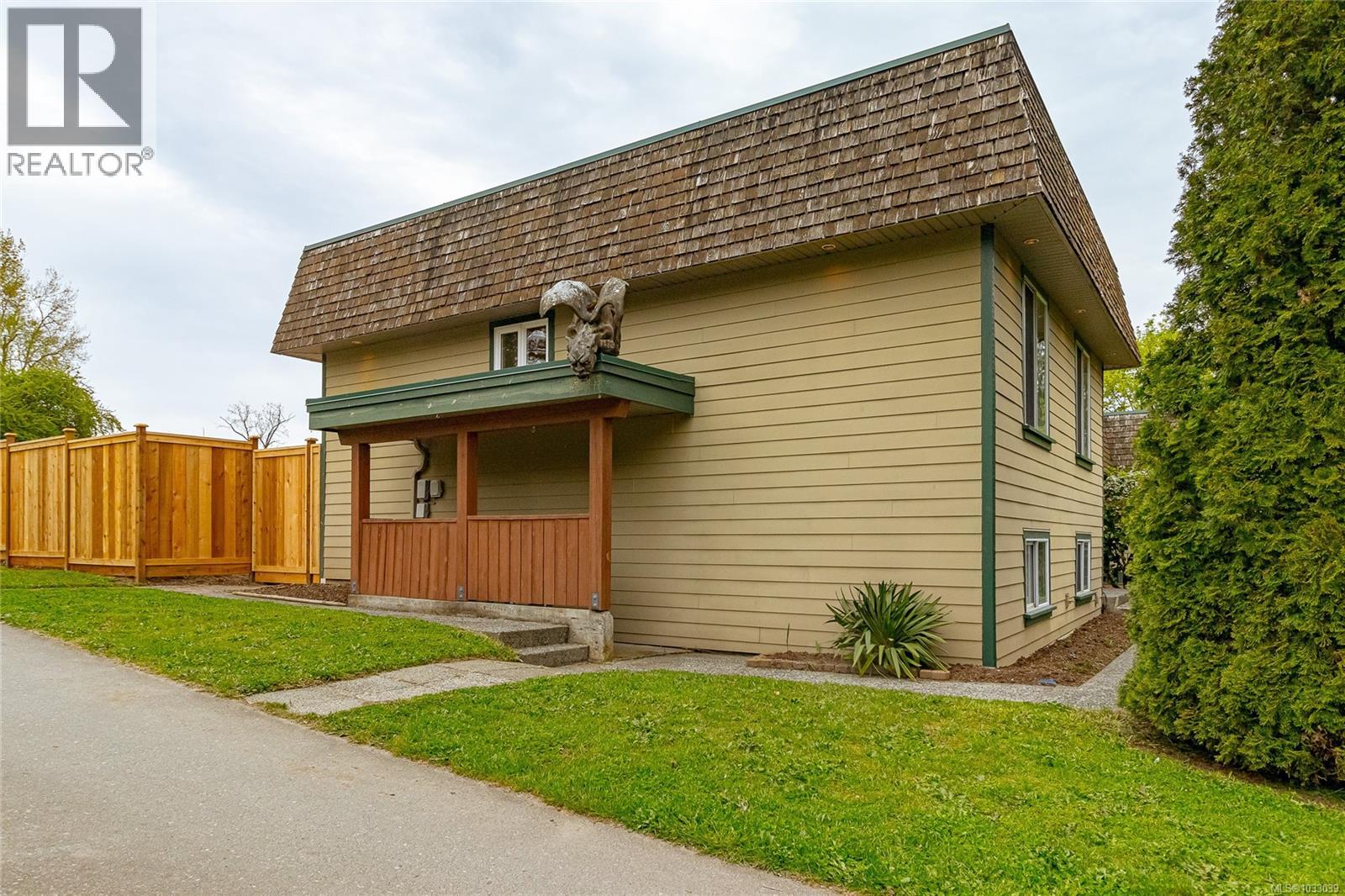 2080 Bear Hill Rd, Central Saanich, British Columbia  V8X 1M7 - Photo 4 - 1033039