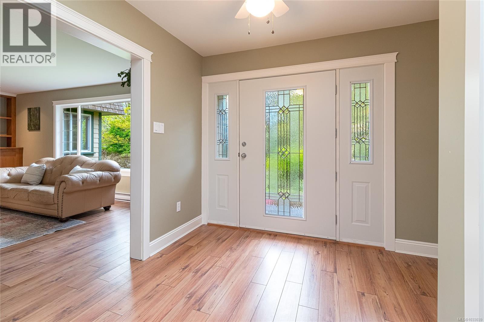 2080 Bear Hill Rd, Central Saanich, British Columbia  V8X 1M7 - Photo 6 - 1033039