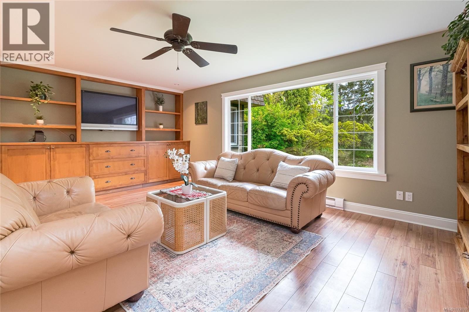 2080 Bear Hill Rd, Central Saanich, British Columbia  V8X 1M7 - Photo 9 - 1033039