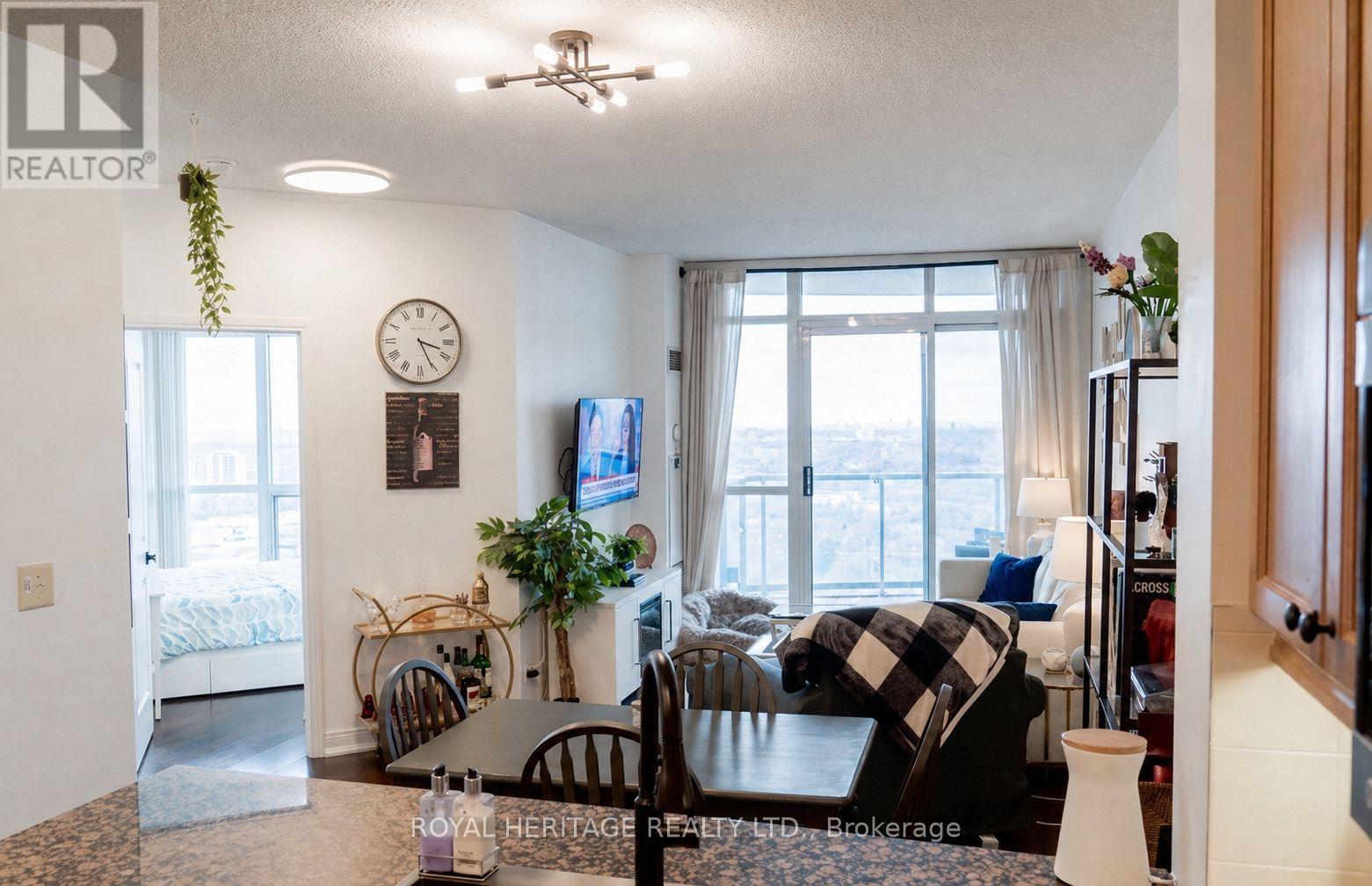 1310 - 90 Absolute Avenue, Mississauga (City Centre), Ontario  L4Z 0A3 - Photo 4 - W13060578