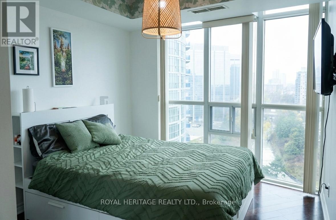 1310 - 90 Absolute Avenue, Mississauga (City Centre), Ontario  L4Z 0A3 - Photo 5 - W13060578