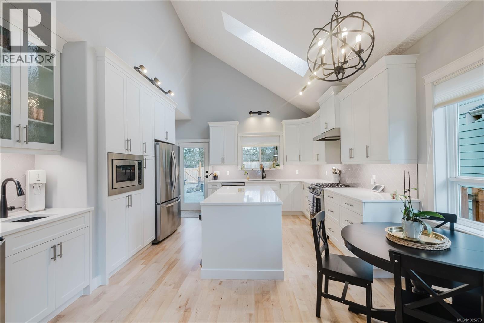 1595 Simon Pl, Cowichan Bay, British Columbia  V0R 1N1 - Photo 12 - 1025770