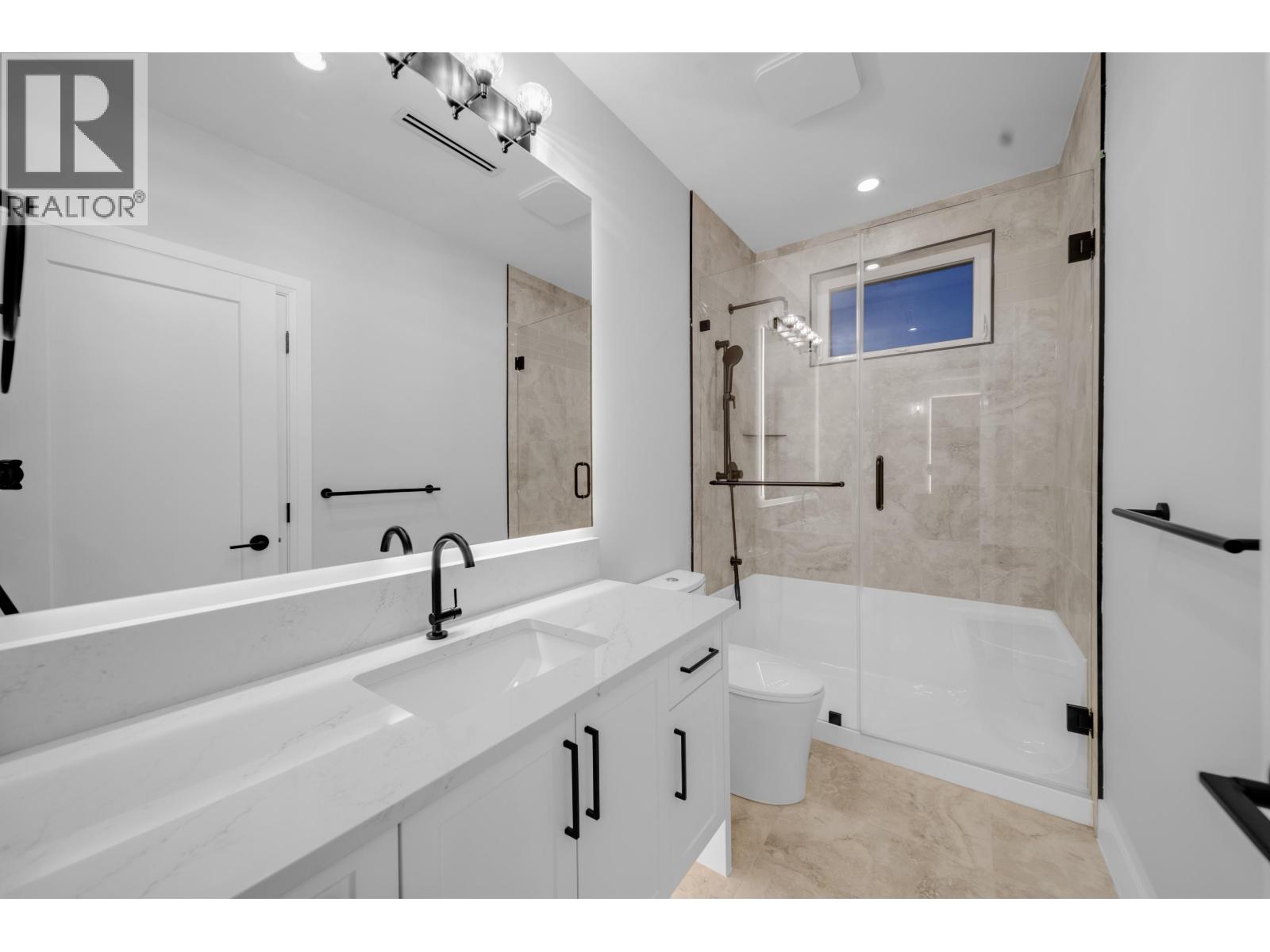 1 8408 17th Avenue, Burnaby, British Columbia  V3N 1N2 - Photo 20 - R3117297