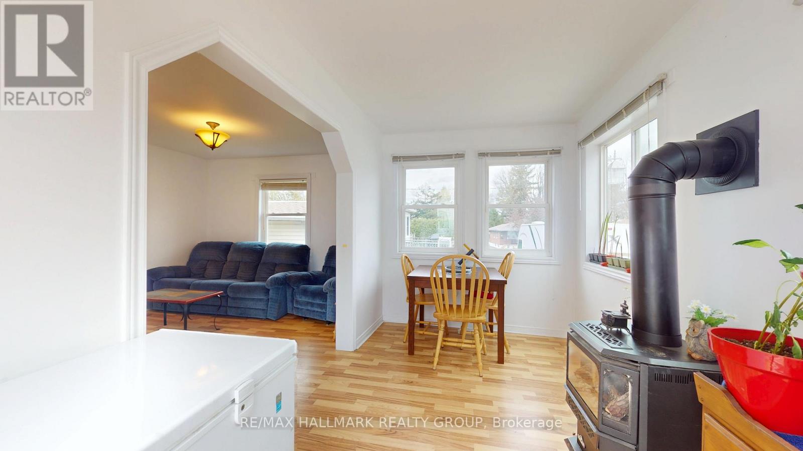 20 Crawford Street, Brockville, Ontario  K6V 1S3 - Photo 15 - X13060544