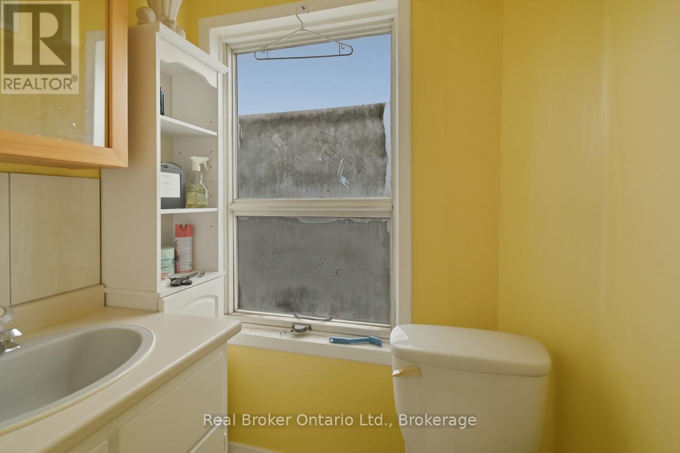 307 Wallace Avenue S, Welland (Lincoln/crowland), Ontario  L3B 1R8 - Photo 12 - X13060548