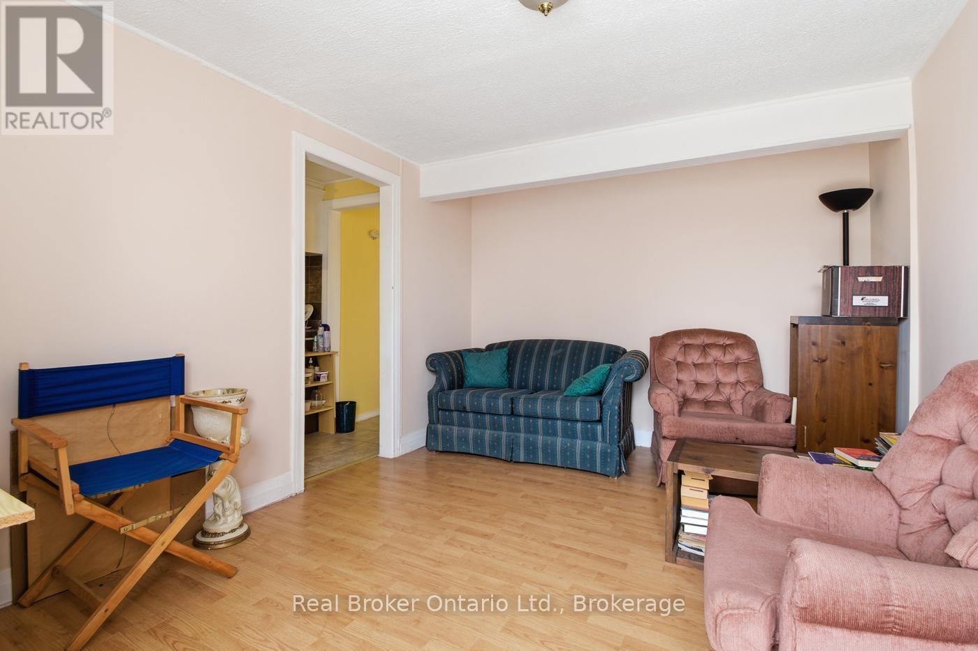 307 Wallace Avenue S, Welland (Lincoln/crowland), Ontario  L3B 1R8 - Photo 18 - X13060548