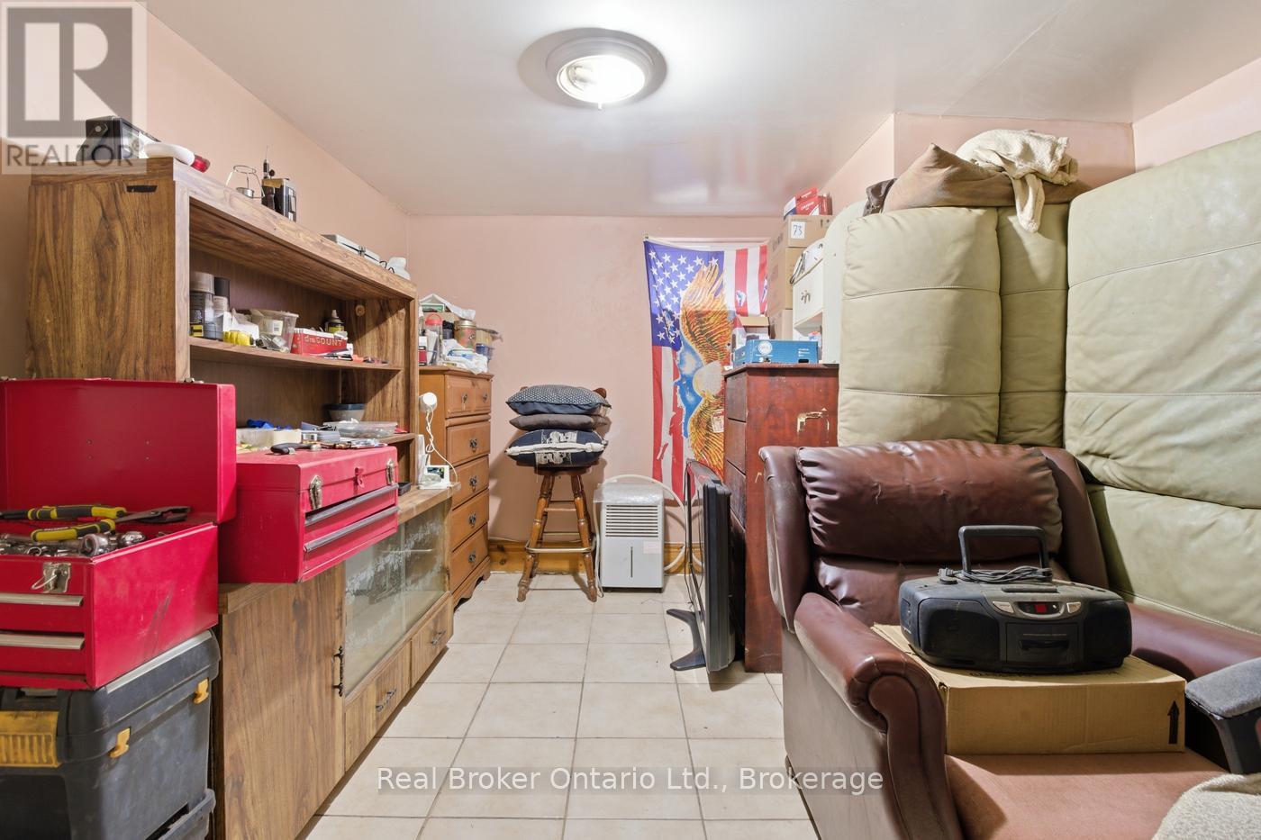 307 Wallace Avenue S, Welland (Lincoln/crowland), Ontario  L3B 1R8 - Photo 7 - X13060548