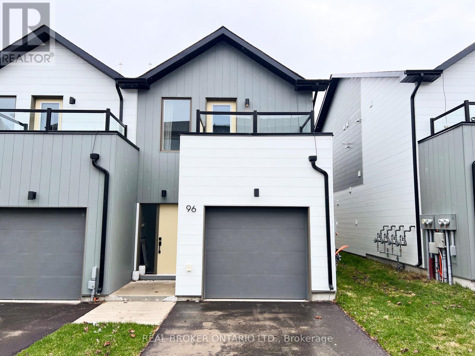 96 SUNSHINE LANE, Orillia, Ontario