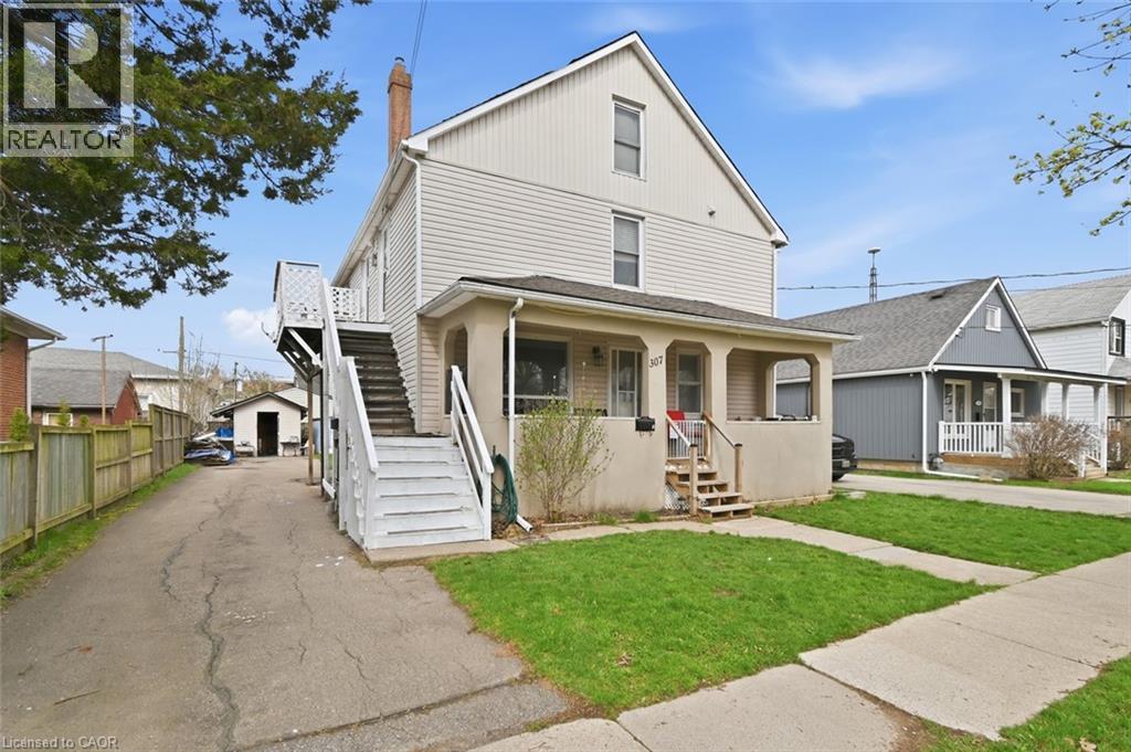 307 S Wallace Avenue S, Welland, Ontario  L3B 1R8 - Photo 2 - 40823281