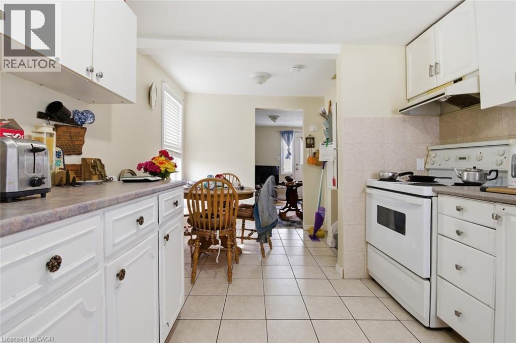 307 S Wallace Avenue S, Welland, Ontario  L3B 1R8 - Photo 32 - 40823281