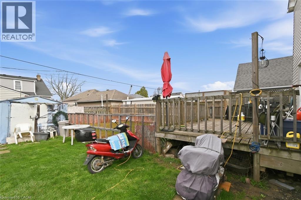 307 S Wallace Avenue S, Welland, Ontario  L3B 1R8 - Photo 6 - 40823281