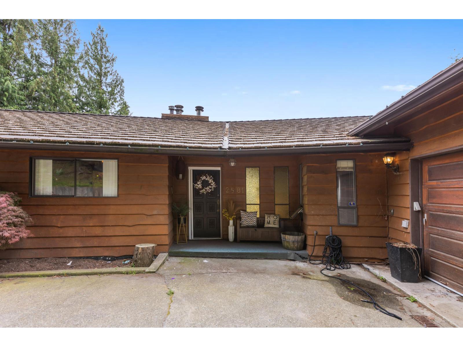 2581 Zurich Drive, Abbotsford, British Columbia  V3G 1C4 - Photo 2 - R3116962