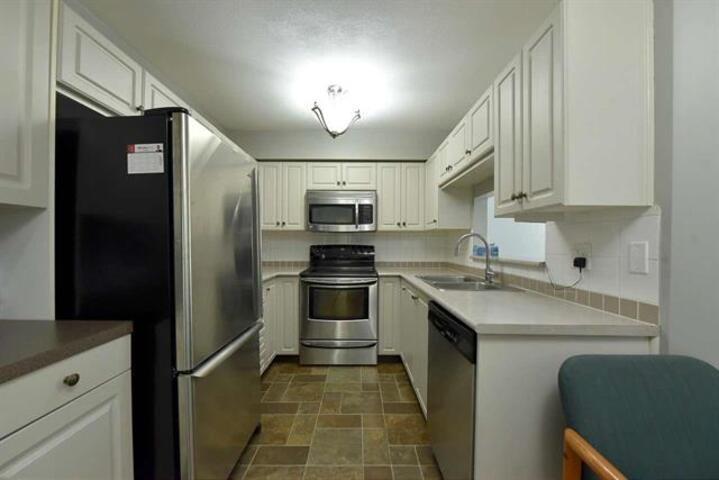 106 9865 140 Street, Surrey, British Columbia  V3T 4M4 - Photo 8 - R3114472