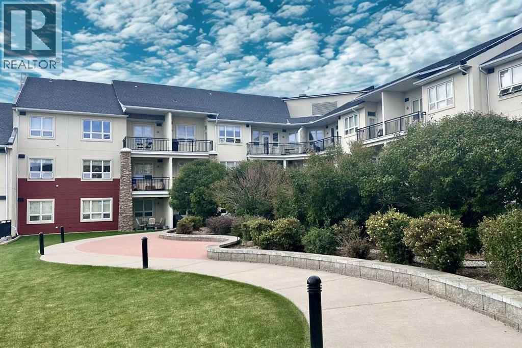 534, 26 Val Gardena View SW, Calgary, Alberta  T3H 5Z5 - Photo 2 - A2284677