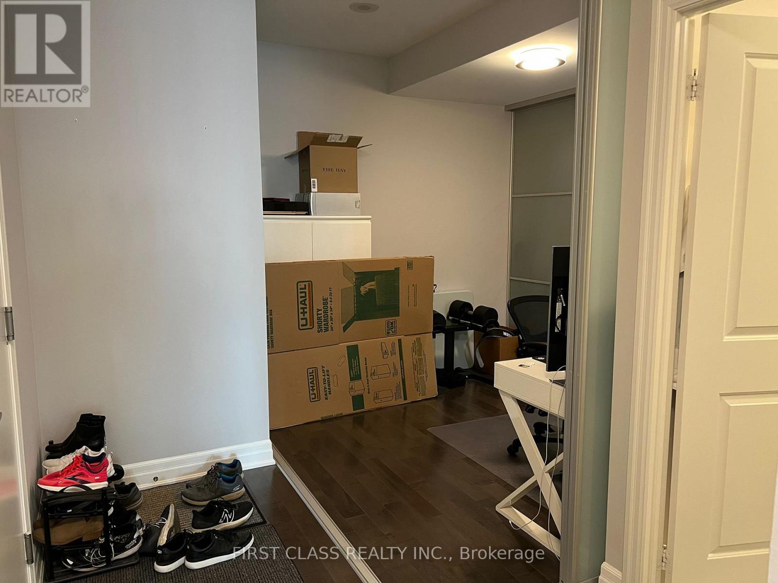 4007 - 8 The Esplanade, Toronto, Ontario  M5E 0A6 - Photo 14 - C13060528