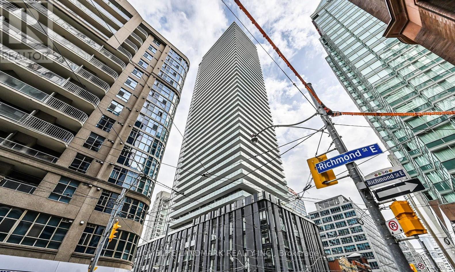 Unit#1004 - 25 Richmond Street E, Toronto, Ontario  M5C 0A6 - Photo 2 - C13060536