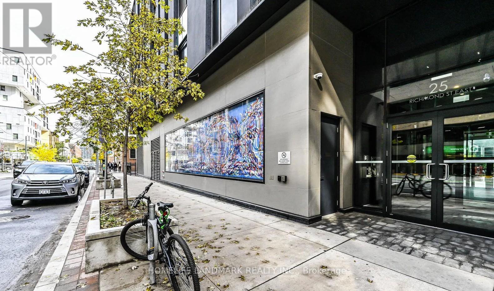 Unit#1004 - 25 Richmond Street E, Toronto, Ontario  M5C 0A6 - Photo 3 - C13060536