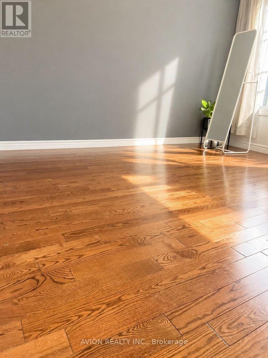 45 Greyhound Drive, Toronto, Ontario  M2H 1K2 - Photo 4 - C13060542