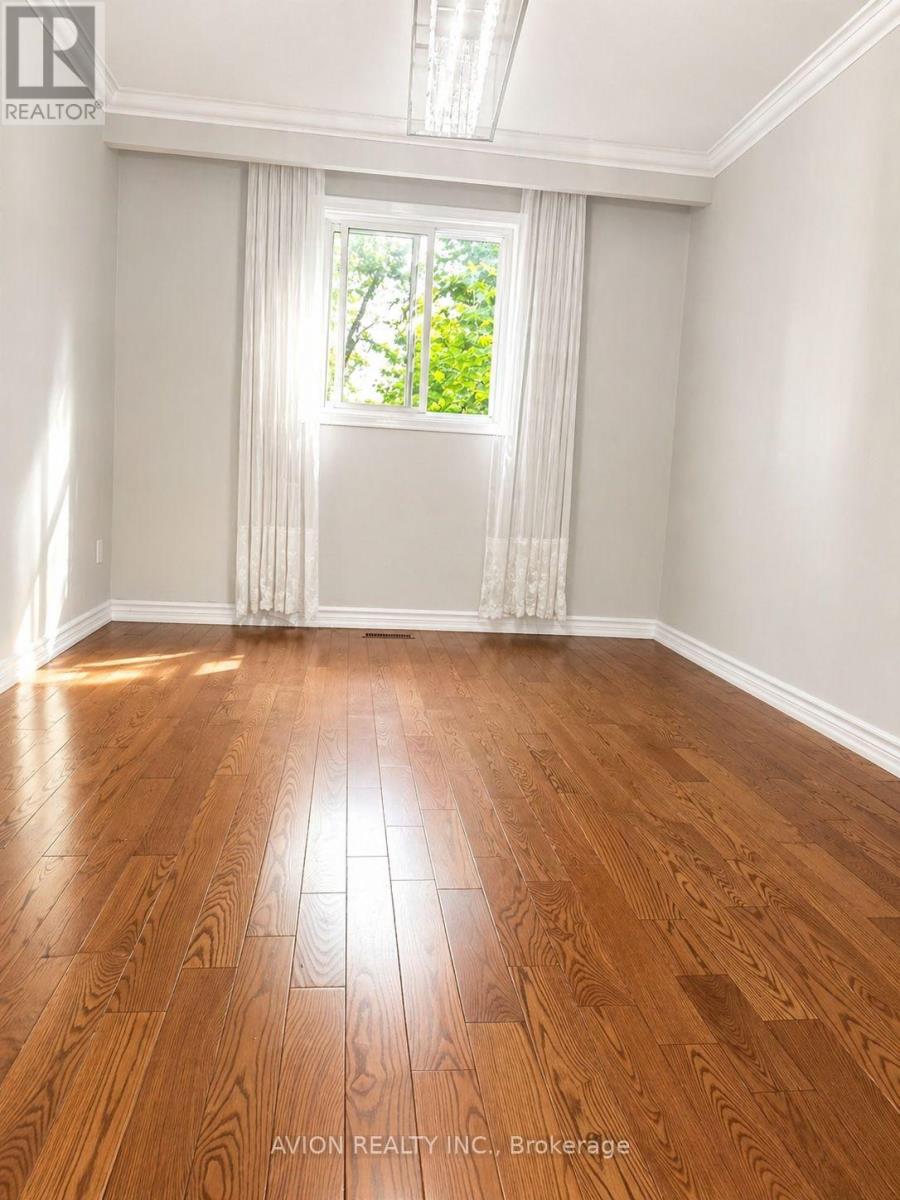 45 Greyhound Drive, Toronto, Ontario  M2H 1K2 - Photo 5 - C13060542