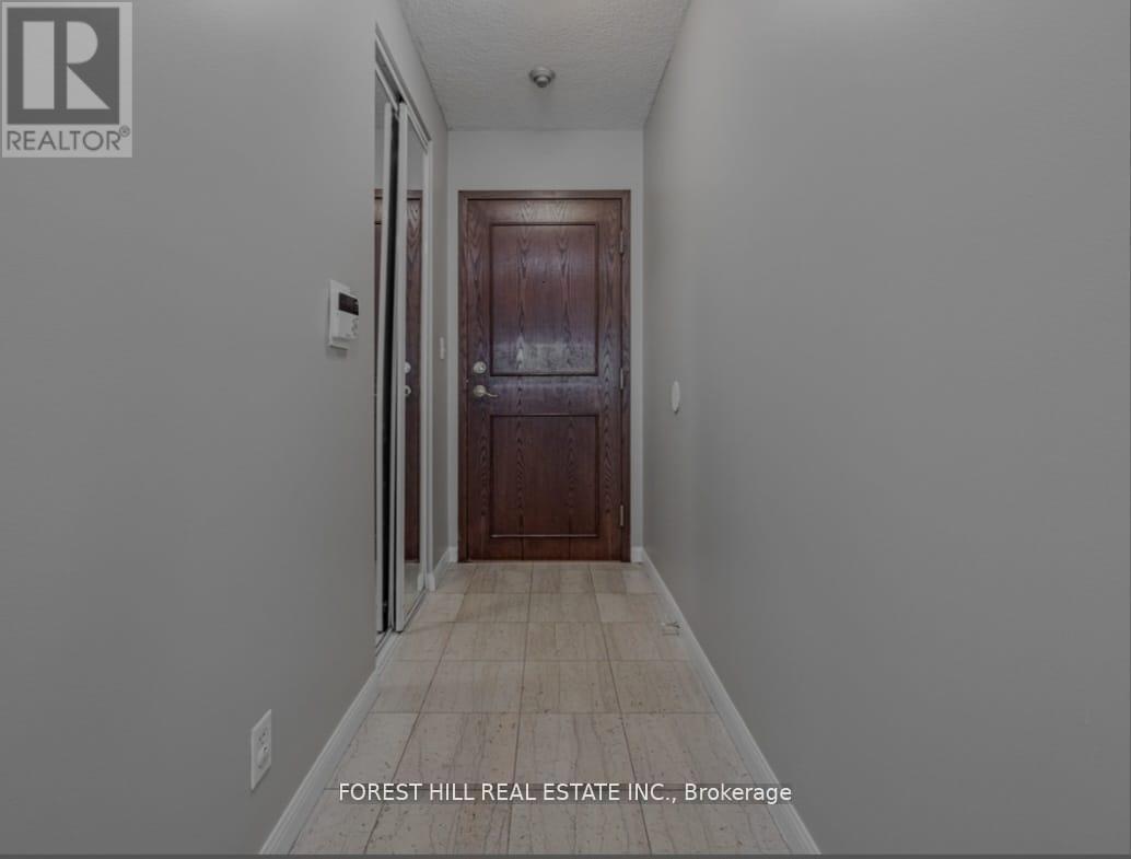 1810 - 18 Lee Centre Drive, Toronto, Ontario  M1H 3H5 - Photo 5 - E13060508