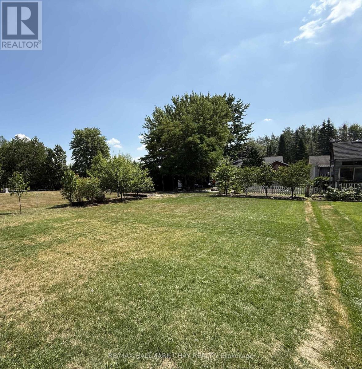 1045 Larch Street, Innisfil, Ontario  L0L 1R0 - Photo 2 - N13060488