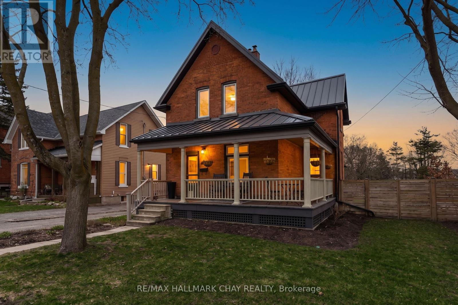 56 WILLIAM STREET, barrie (allandale), Ontario