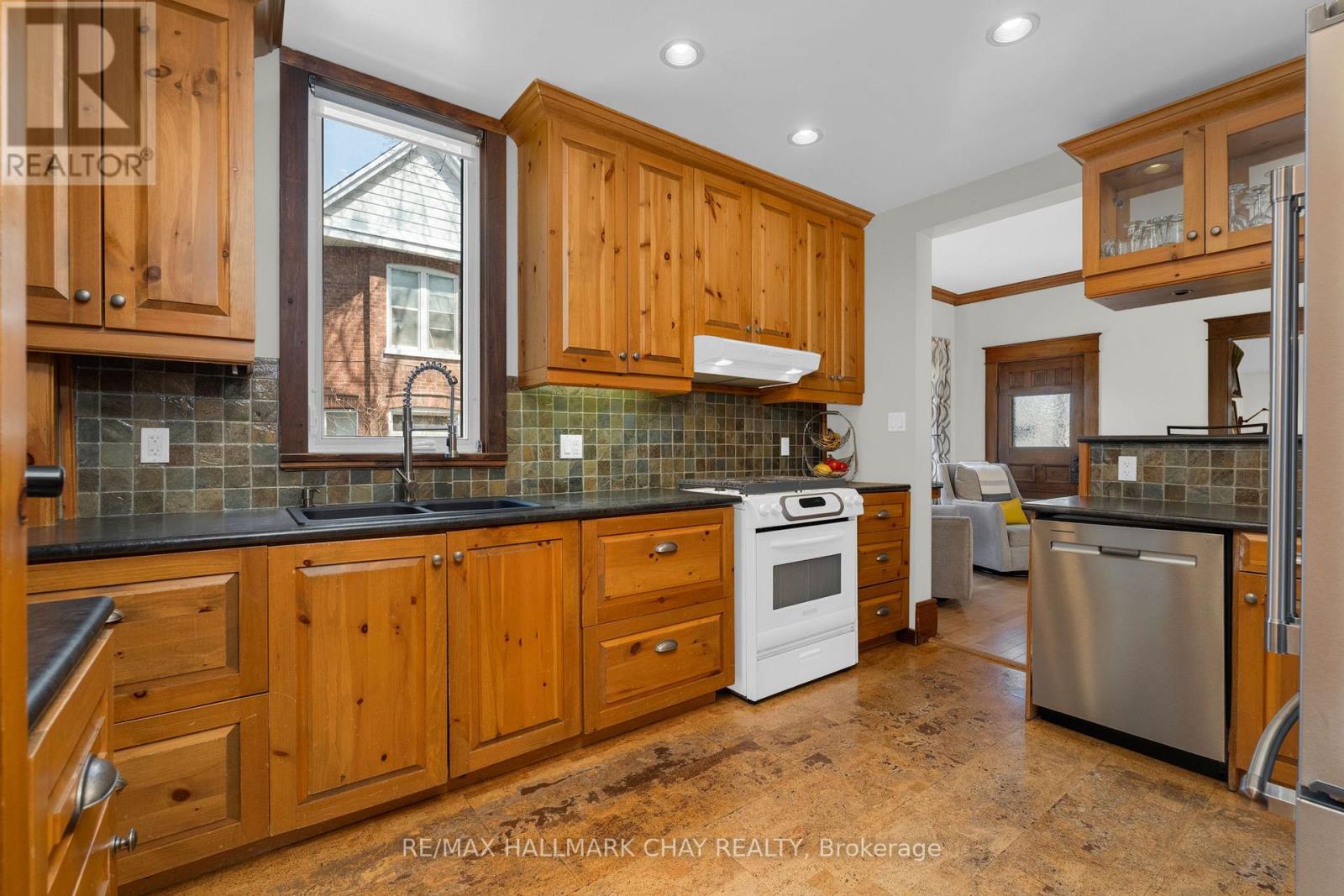 56 William Street, Barrie (Allandale), Ontario  L4N 3J6 - Photo 15 - S13060520