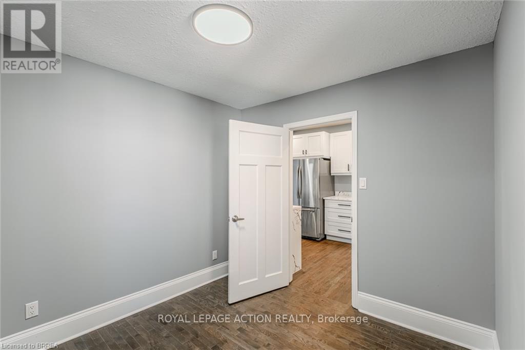 42 East 31st Street, Hamilton, Ontario  L8V 3N7 - Photo 21 - X12985322