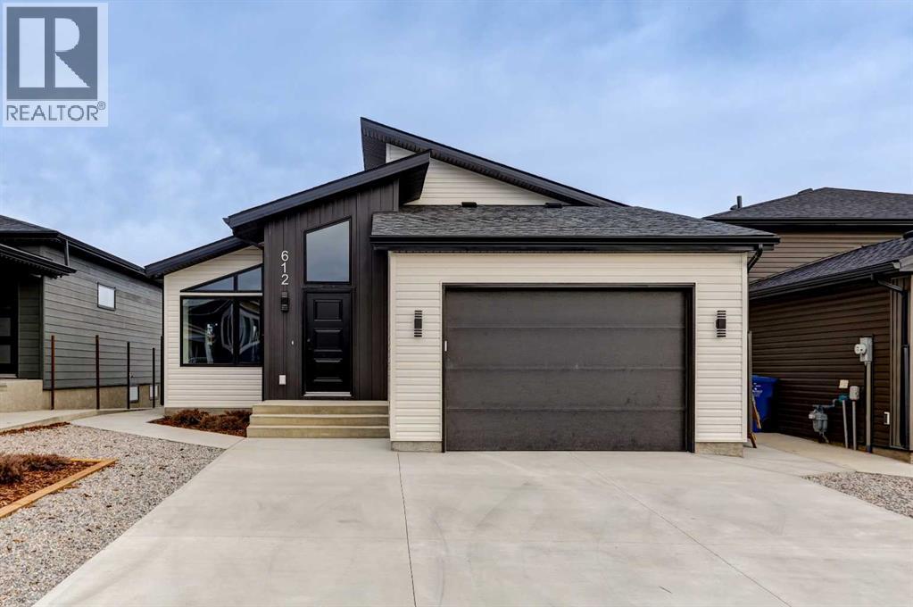 612 Parkside Green, Coaldale, Alberta  T1M 0B2 - Photo 1 - A2302520