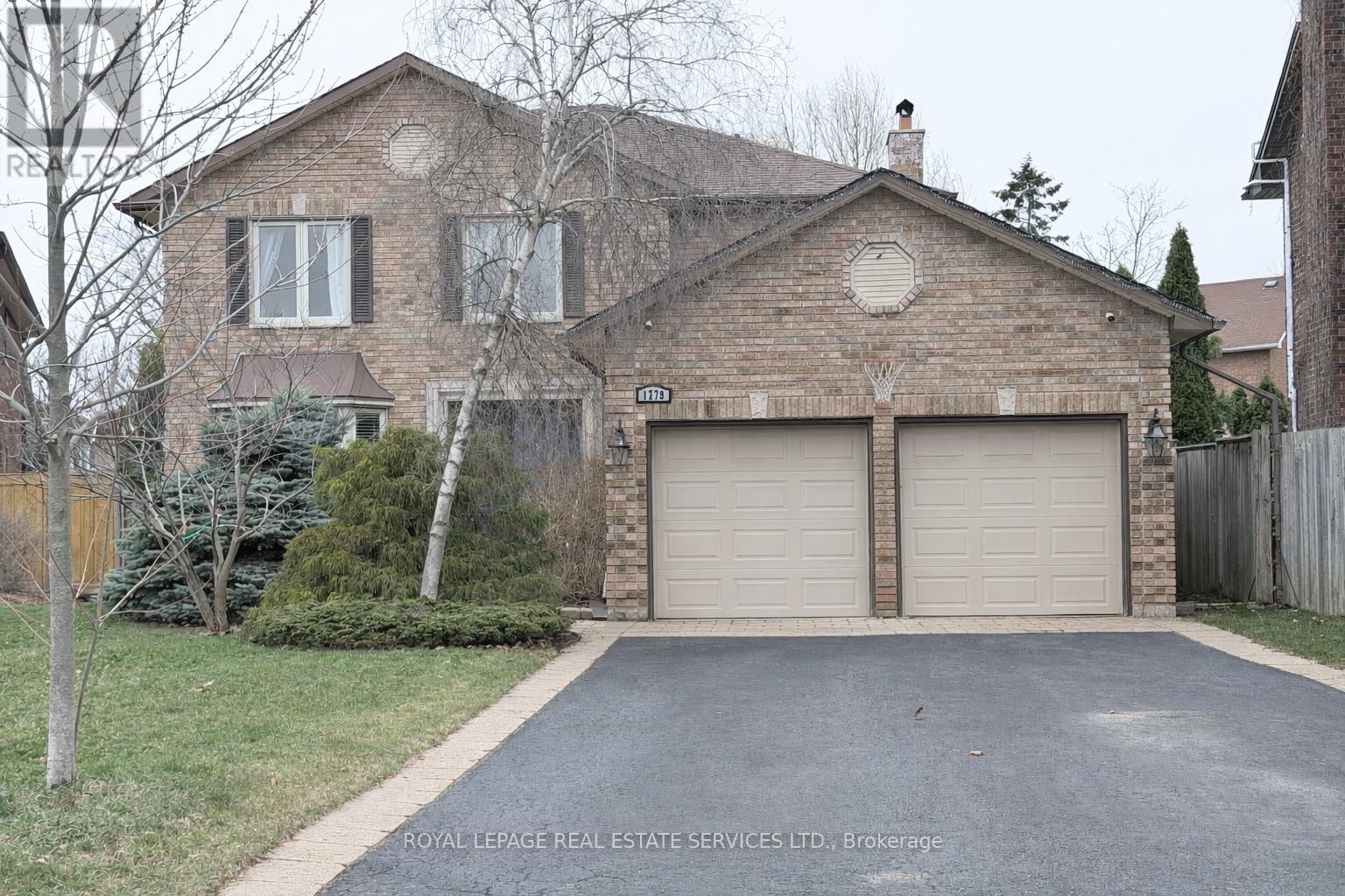 1279 OLD ENGLISH LANE, Oakville, Ontario
