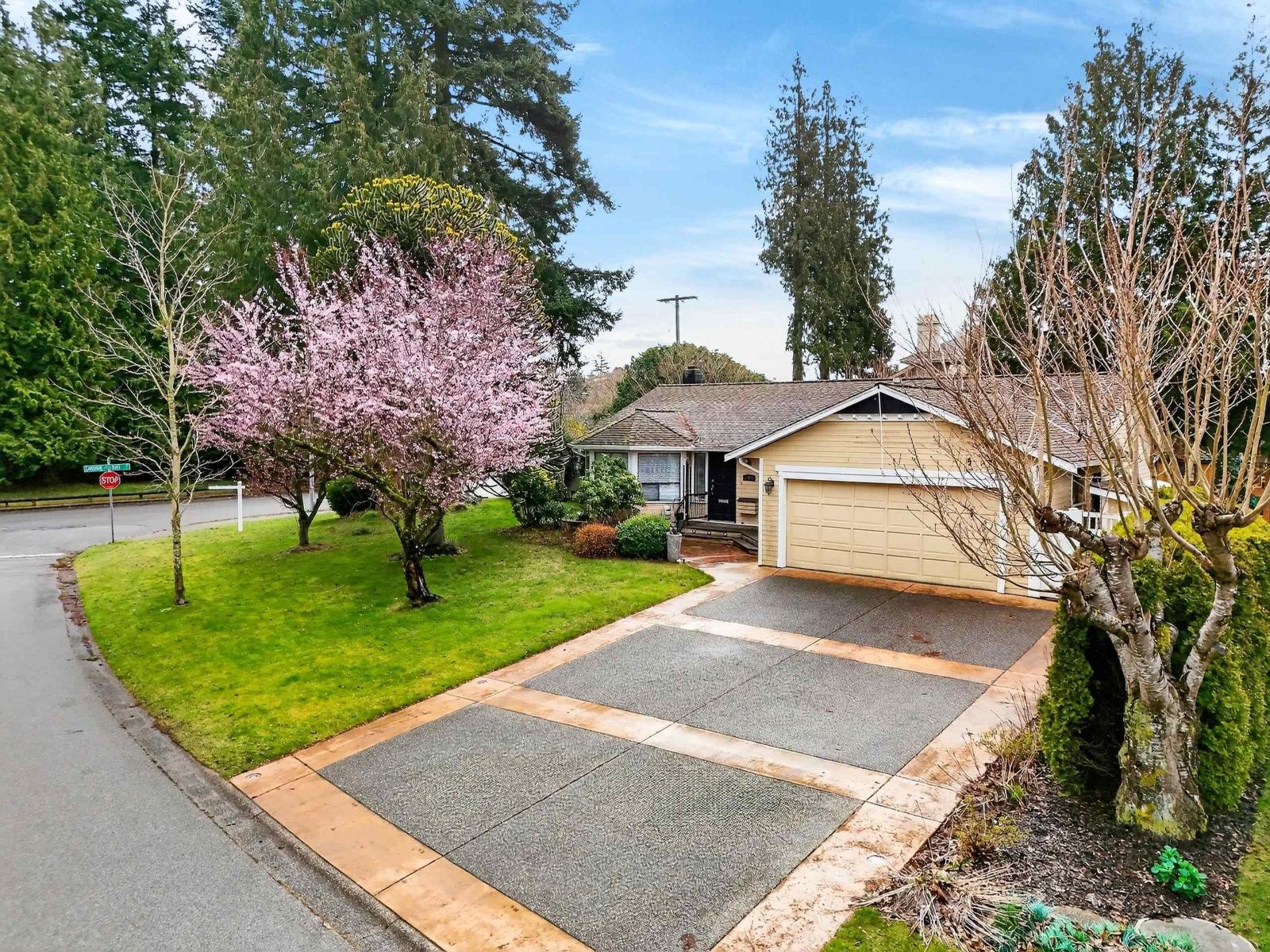 12988 18 Avenue, Surrey, British Columbia  V4A 7E9 - Photo 3 - R3117386