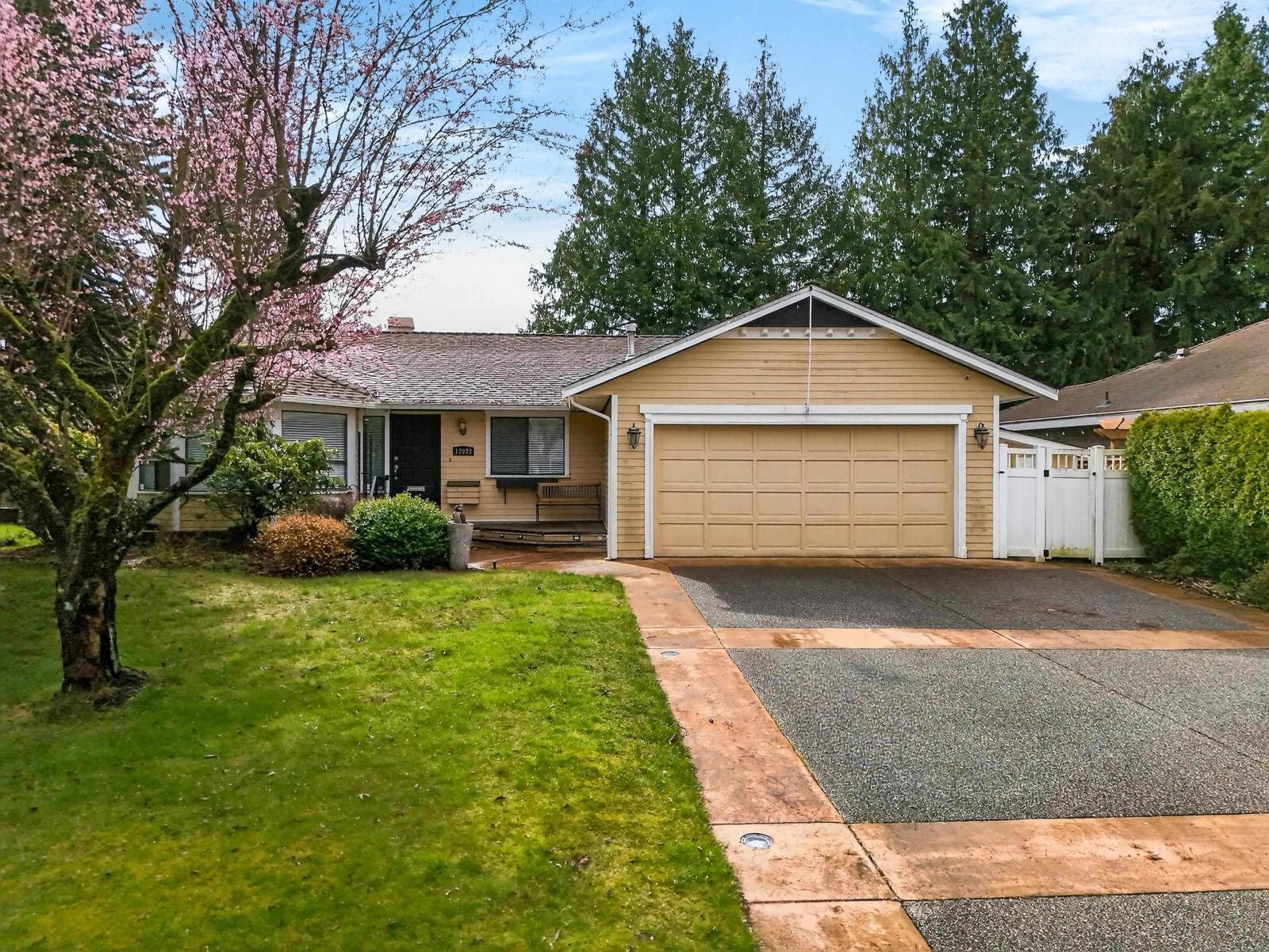 12988 18 Avenue, Surrey, British Columbia  V4A 7E9 - Photo 2 - R3117386