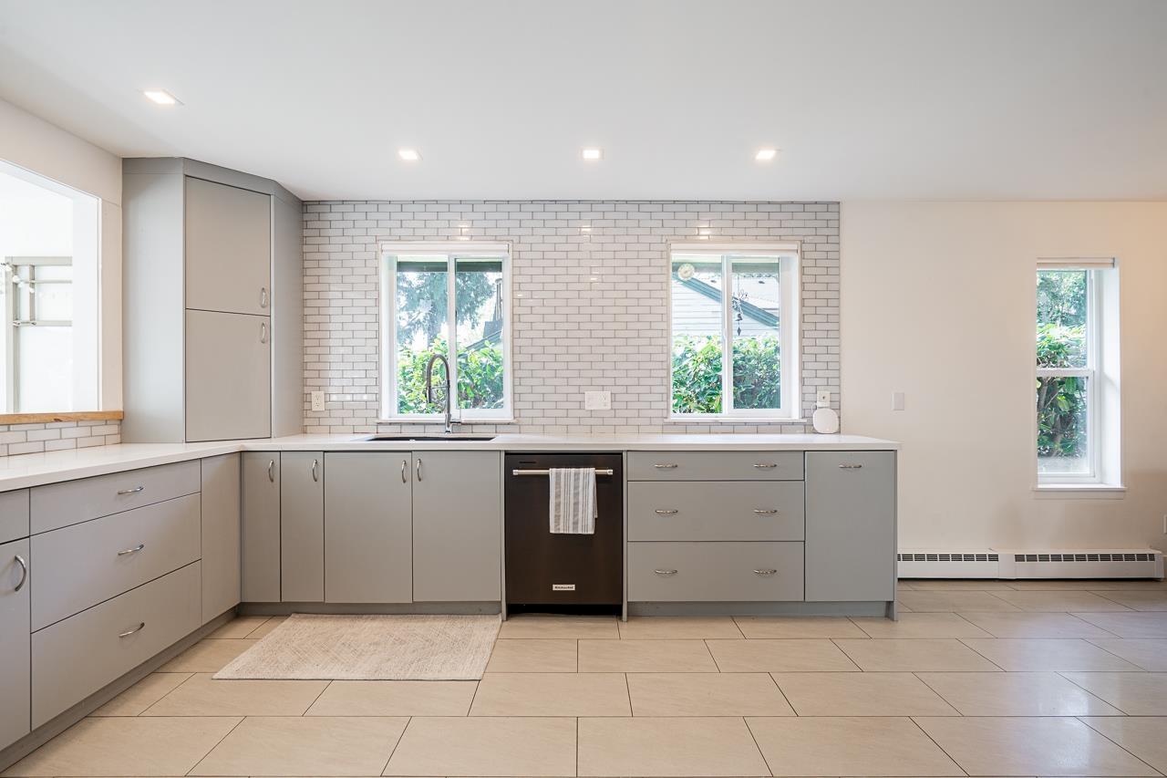 12923 14a Avenue, Surrey, British Columbia  V4A 1H6 - Photo 11 - R3117410