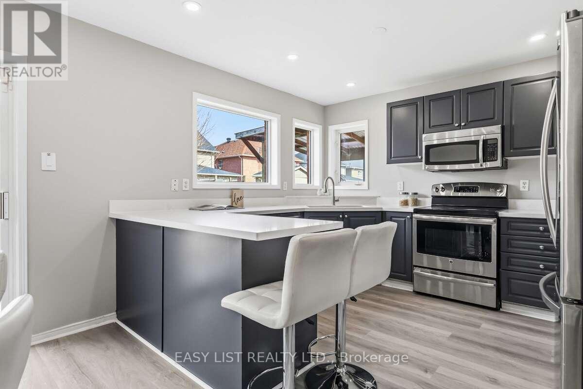 23 Gloria Crescent, Whitby, Ontario  L1P 1V4 - Photo 22 - E13054876