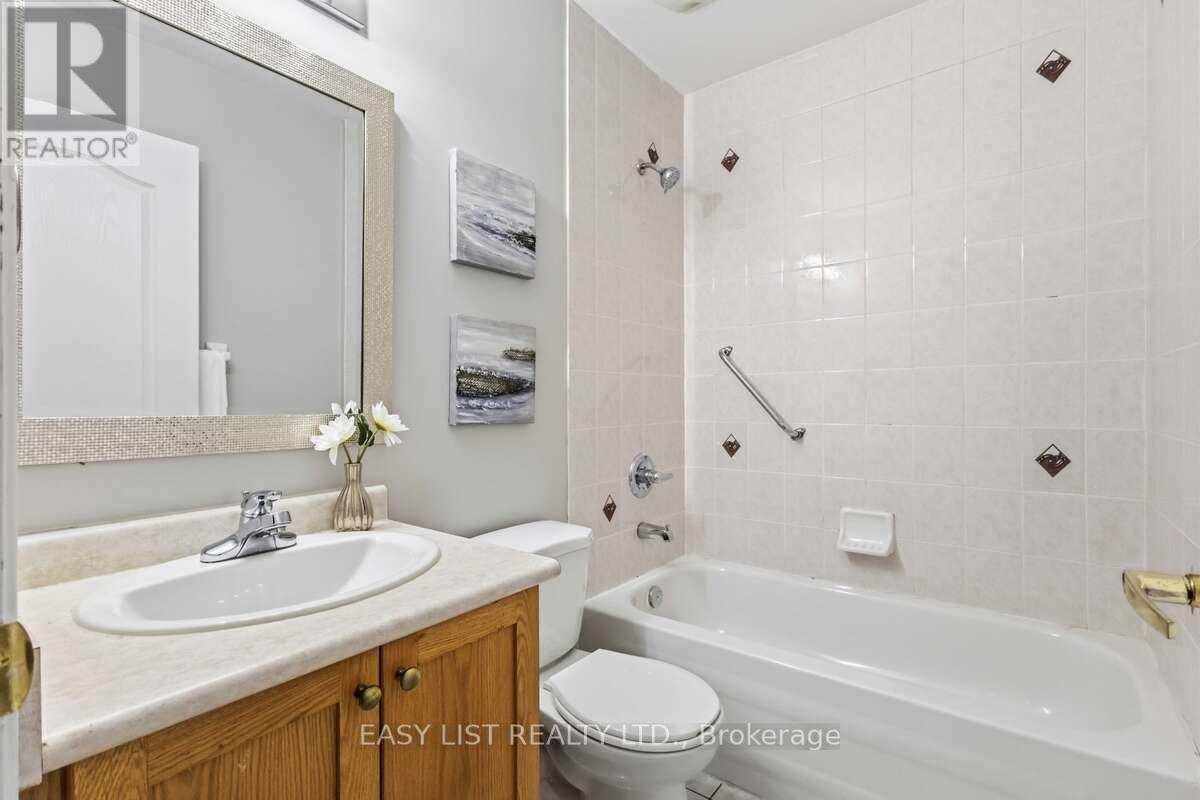 23 Gloria Crescent, Whitby, Ontario  L1P 1V4 - Photo 35 - E13054876