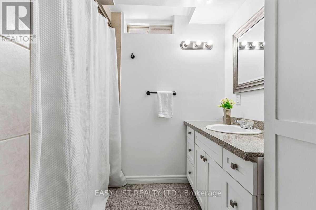 23 Gloria Crescent, Whitby, Ontario  L1P 1V4 - Photo 46 - E13054876