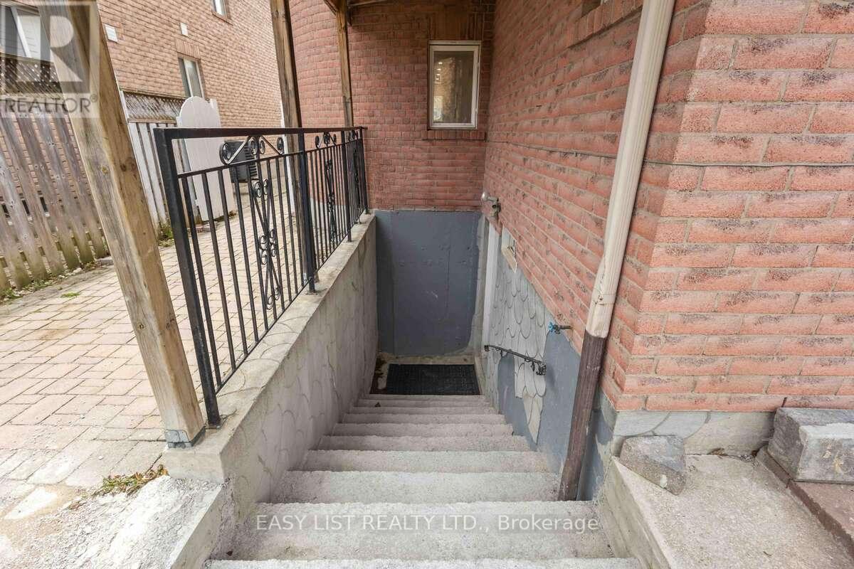 23 Gloria Crescent, Whitby, Ontario  L1P 1V4 - Photo 49 - E13054876