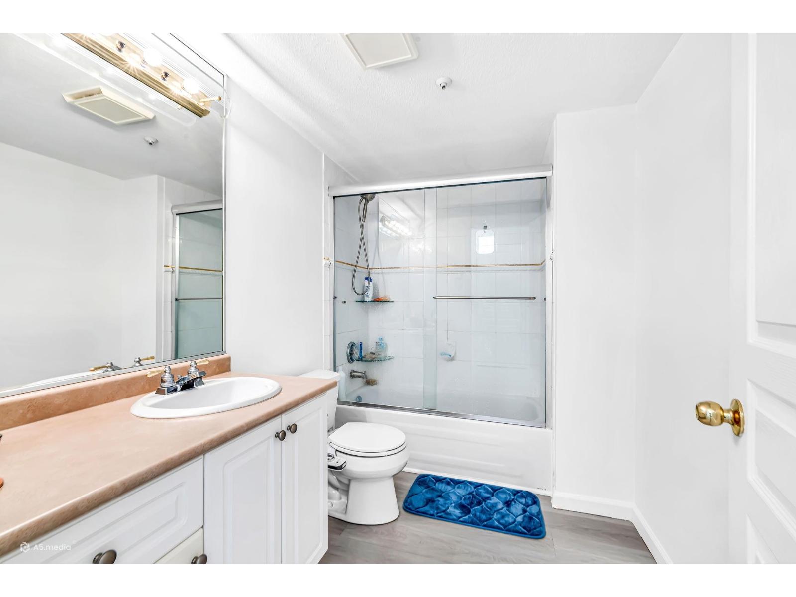 303 8139 121a Street, Surrey, British Columbia  V3W 0Z2 - Photo 16 - R3117555